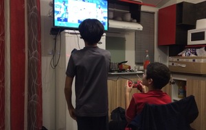 Mehdi est le vainqueur avec un gage à la clef ^^