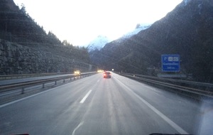 La route est longue surtout en Suisse...