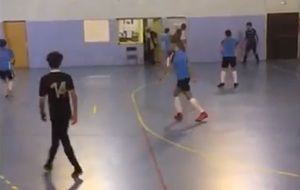 Match officiel à Paris contre Club Populaire Sportif 10