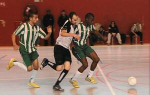 Match officiel à Saint-Ouen contre Red Star Fc