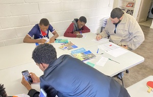 Réunion interne des entraineurs et des membres de la mairie