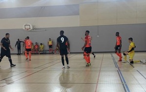 Match officiel à domicile contre Dinamik Bondy Futsal